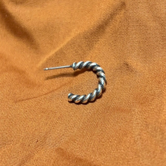 - Rope Huggie Hoops -